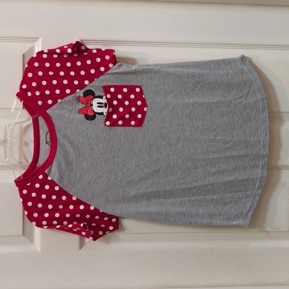 Disney Women's Short Sleeve Gray Tee Minnie Pocket Sz Med RUNS SMALL